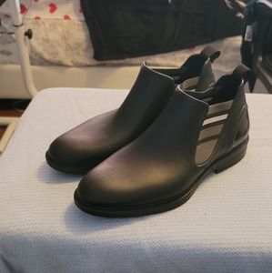 Solo Chelsea Boots